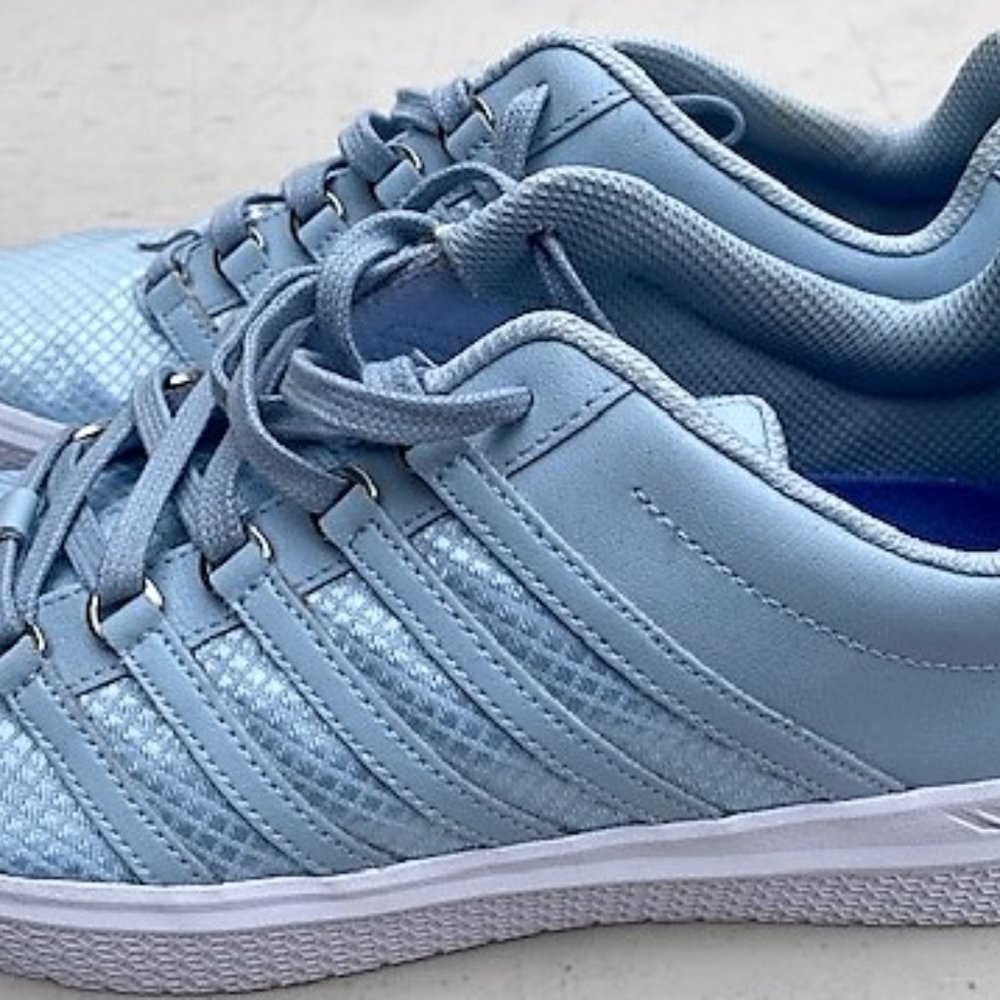K Swiss Womens Tennis Shoes size 11